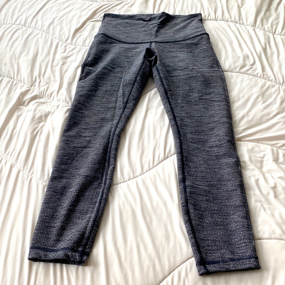 Lululemon leggings textured
